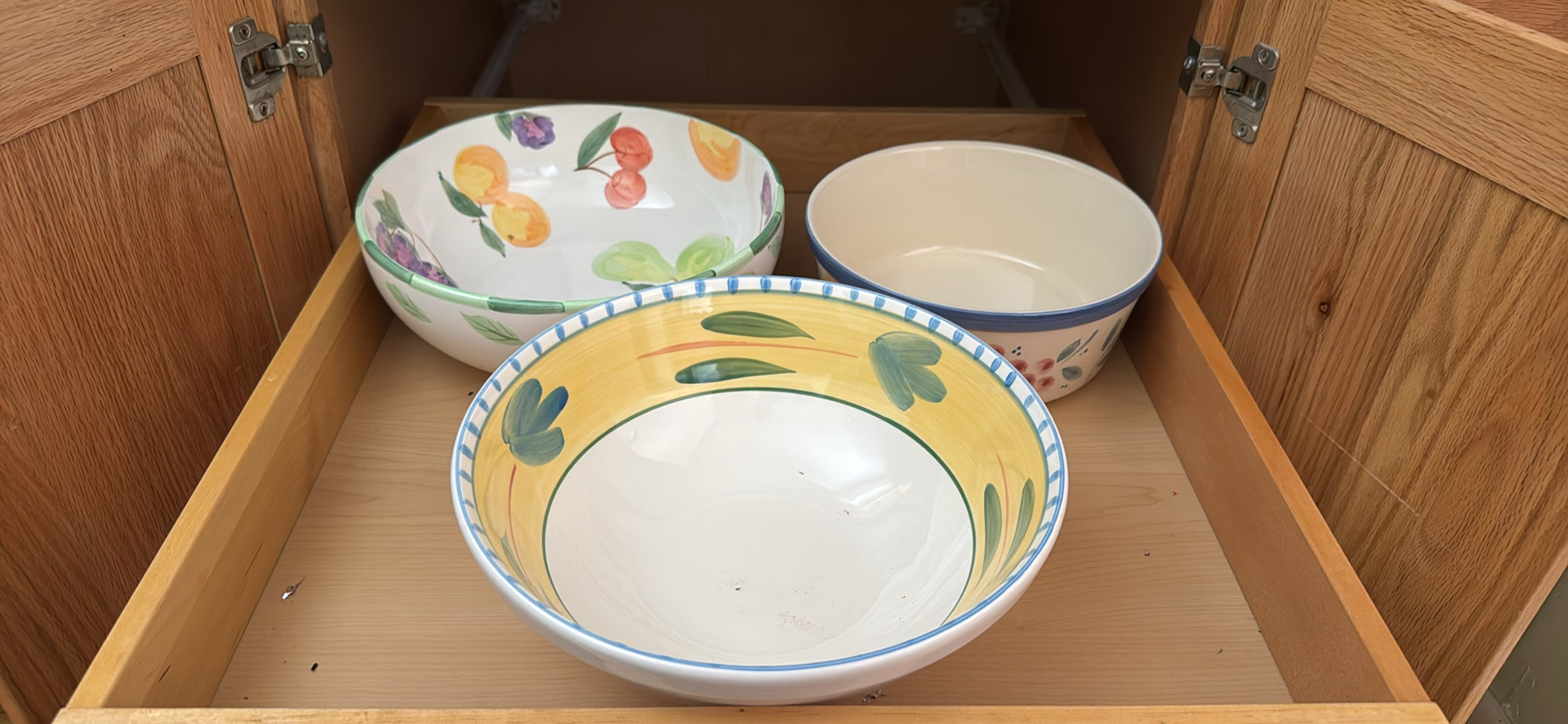Ceramic Bowl Set - image 1 of 10