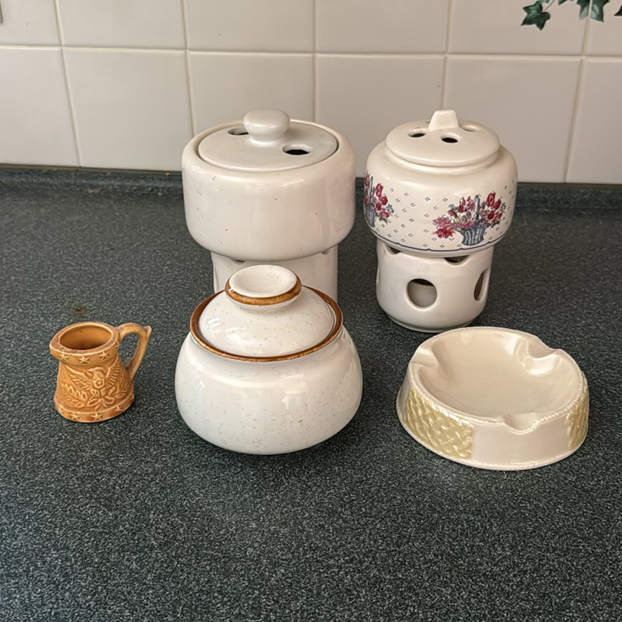 Assorted Ceramic Kitchenware and Tabletop Pieces - image 2 of 6