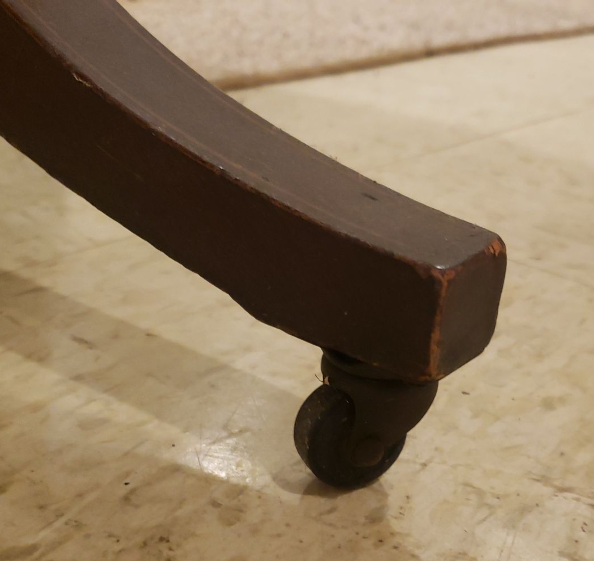 Round Pedestal Side Table - image 5 of 6