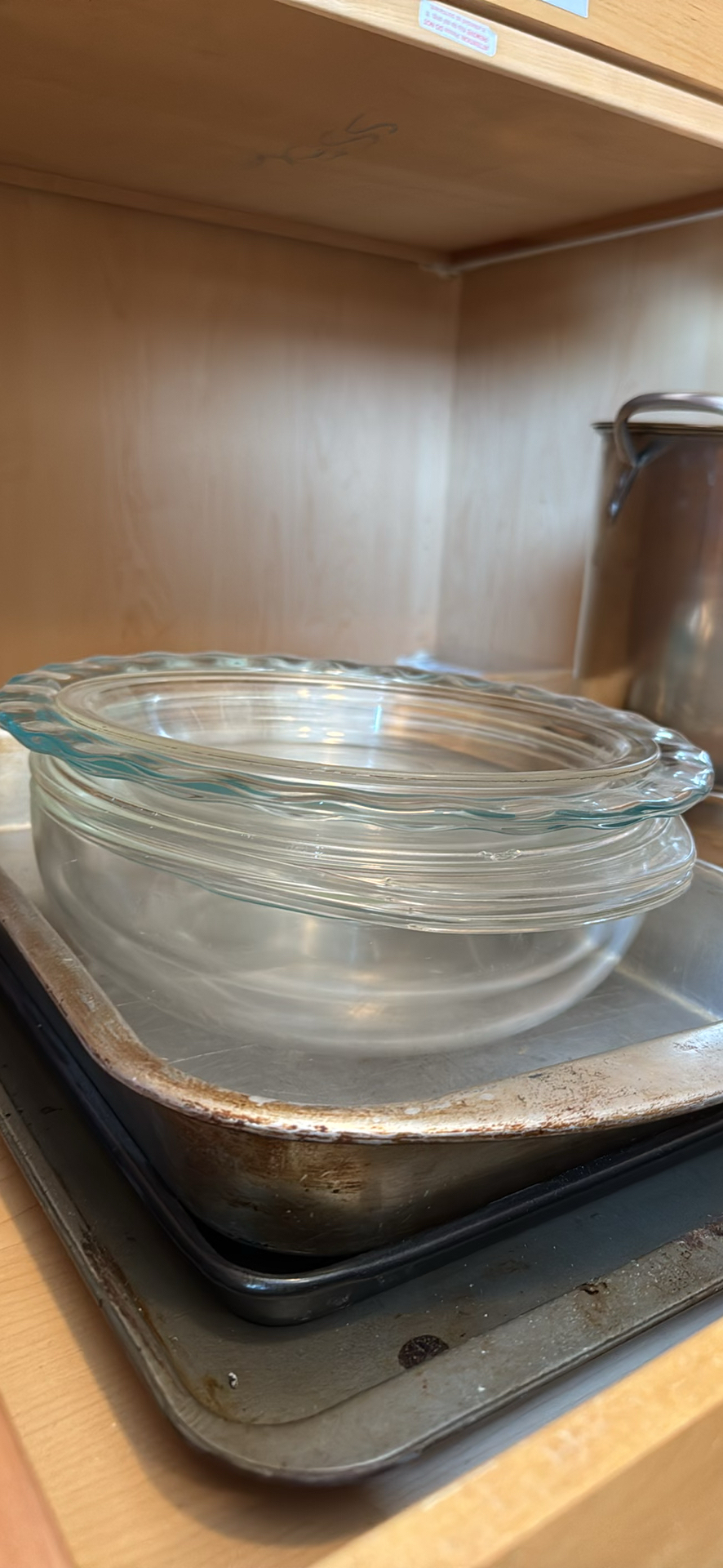 Cookware, Bakeware, and Glass Mixing Bowls - image 4 of 4