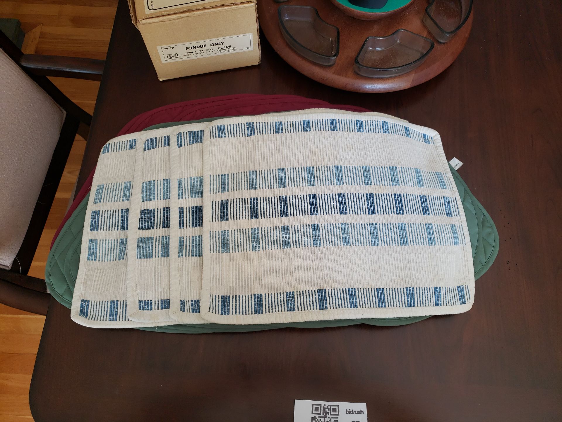 Quilted placemats - image 5 of 5