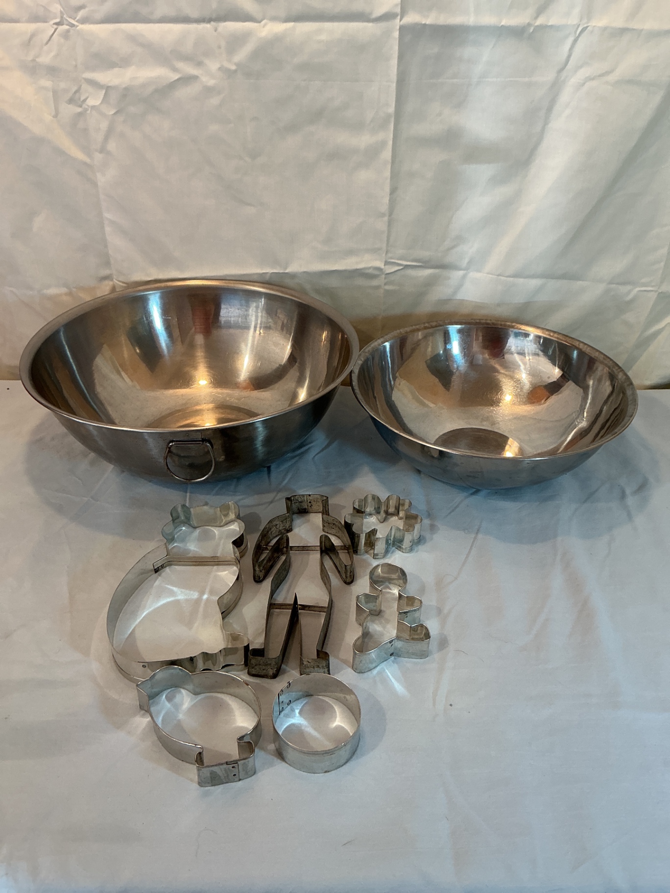 Bread maker with bakeware  - image 3 of 5