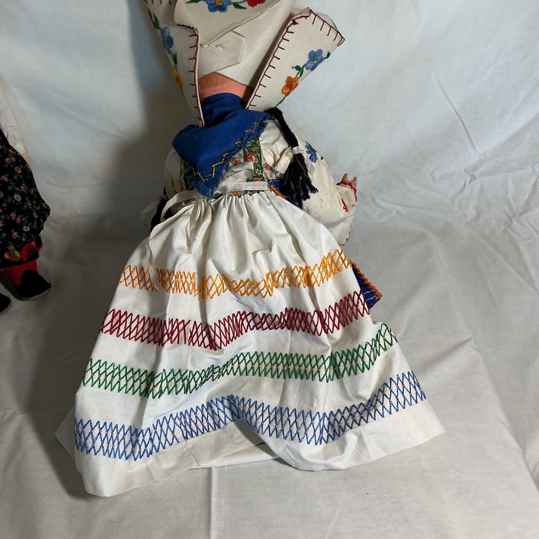 Vintage Dolls in Traditional Folk Costumes - image 3 of 12