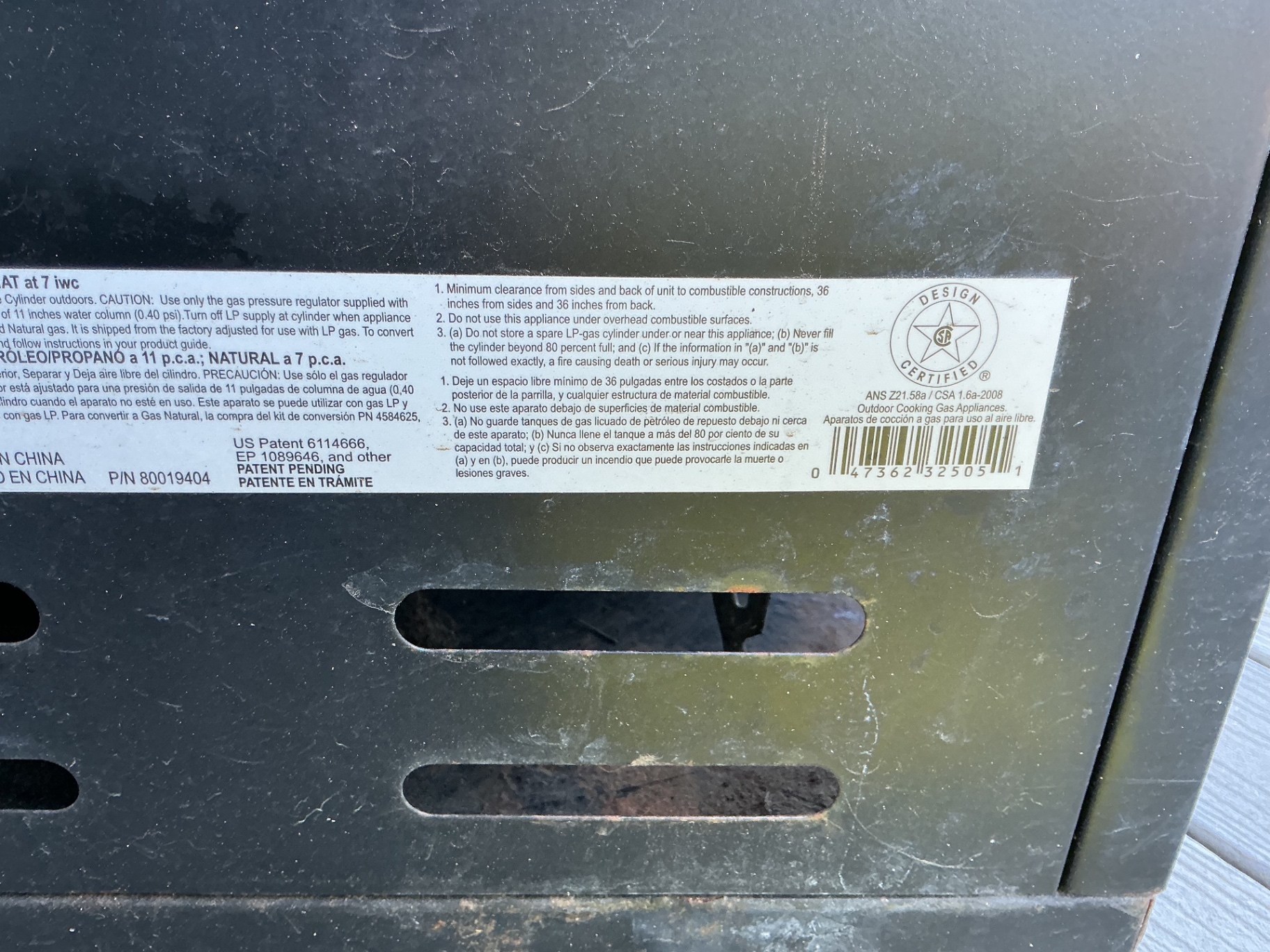 Char-Broil RED gas grill with smoker box, grill rack and smoking chips - image 10 of 10
