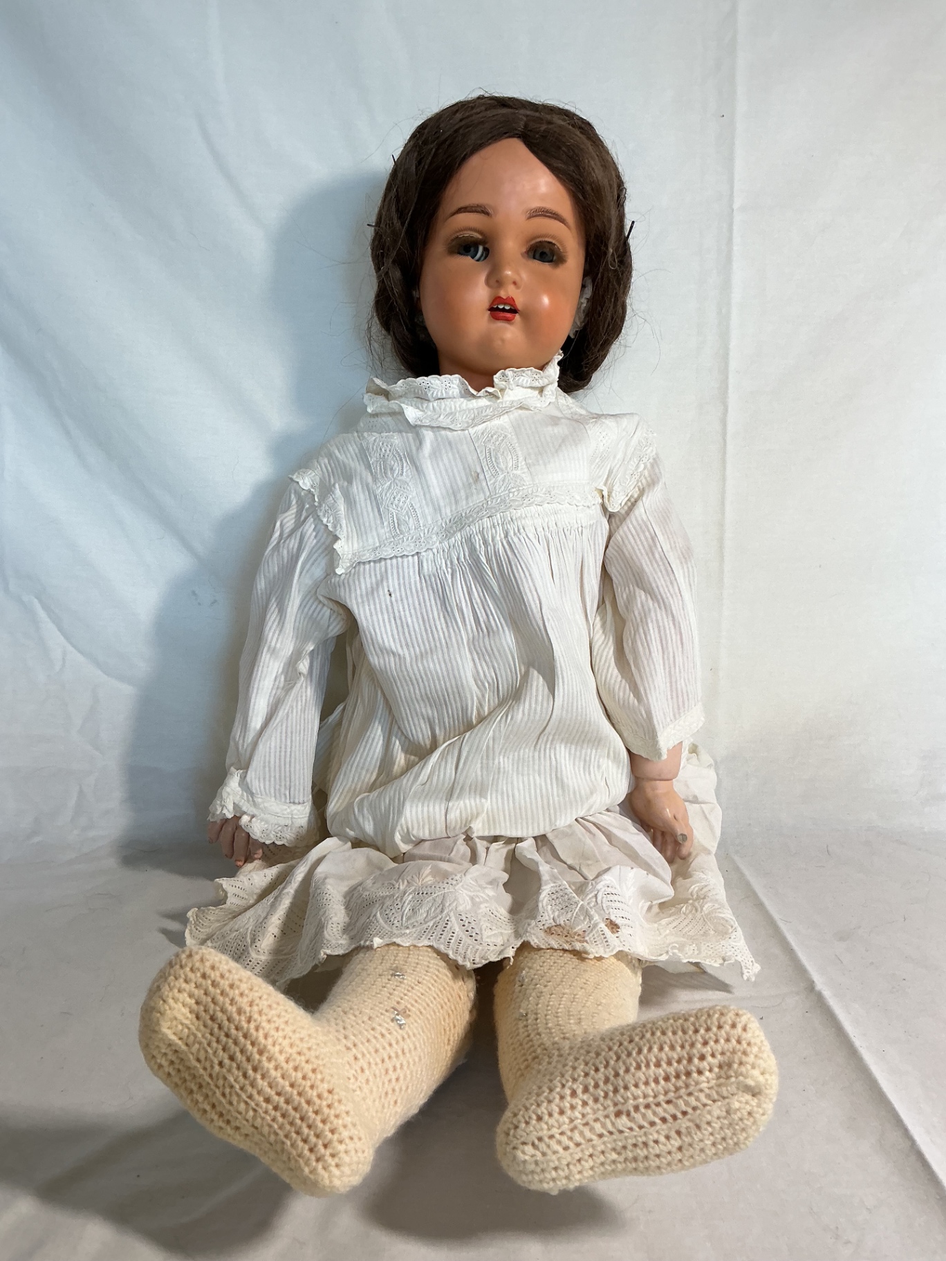 Vintage Dolls in Traditional Folk Costumes - image 9 of 12