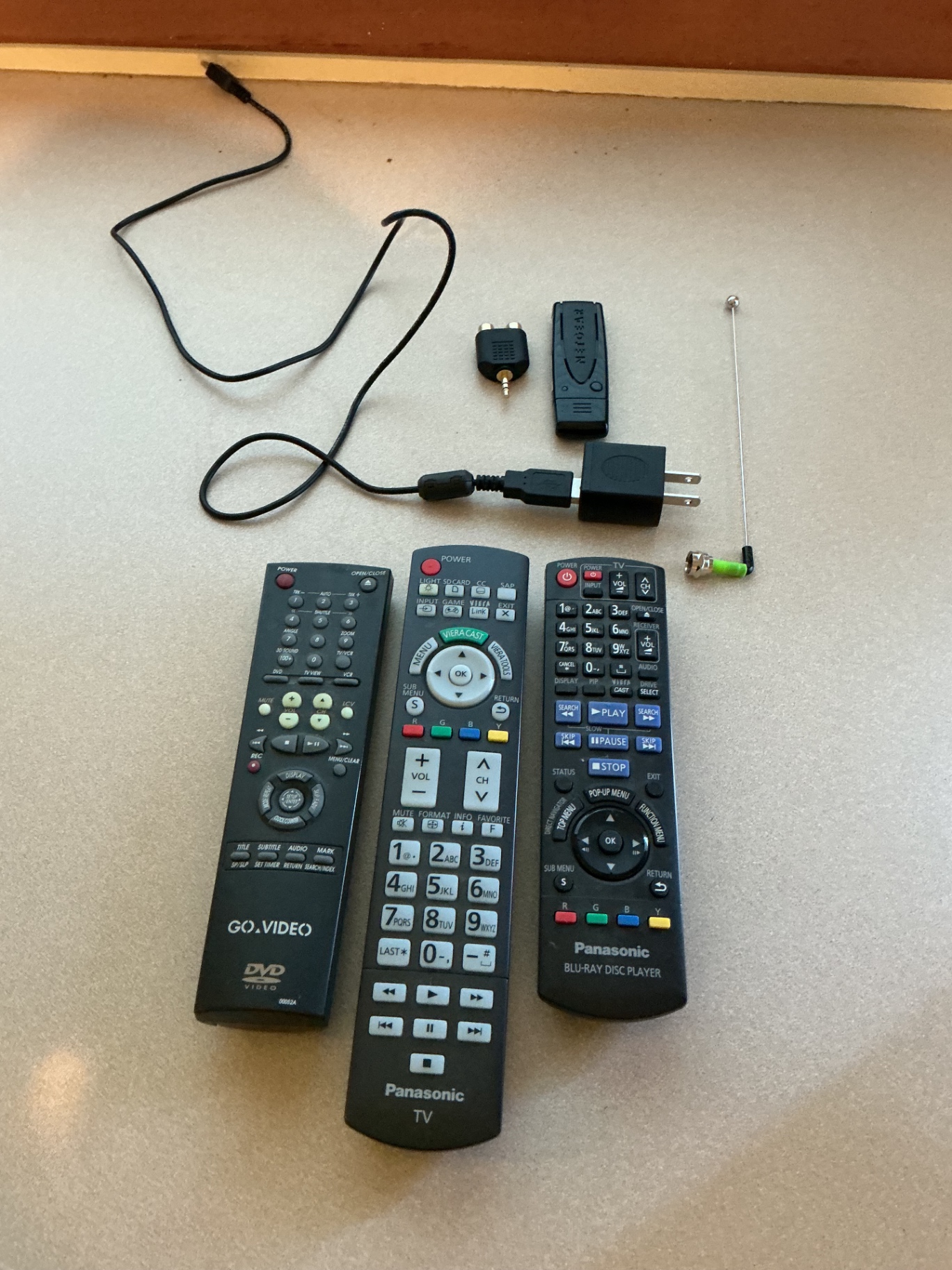 LG Panasonic TV w/ Blu-ray player, Apple TV 4K, 3D glasses, and more - image 7 of 15