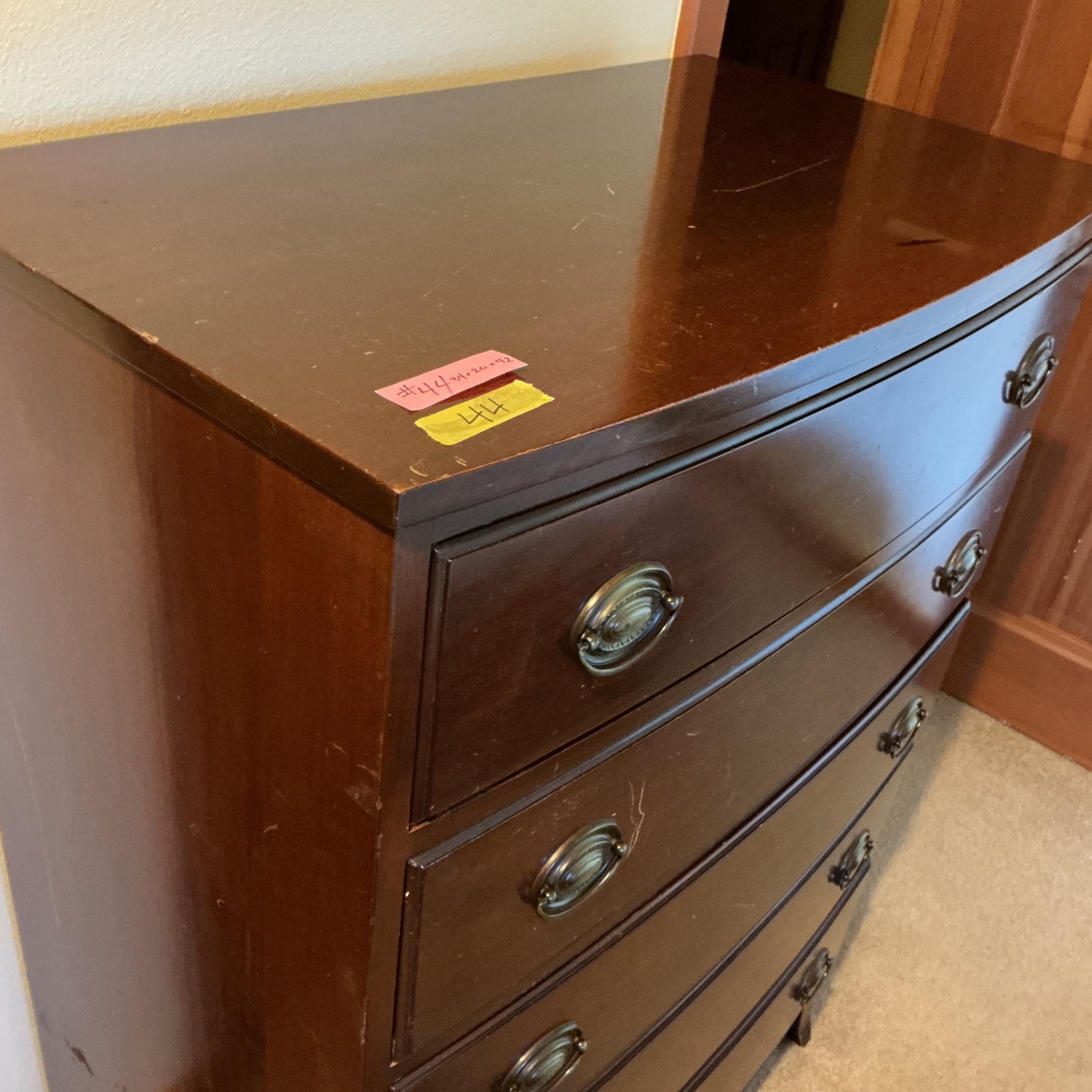 Vintage mahogany six-drawer dresser - image 4 of 7