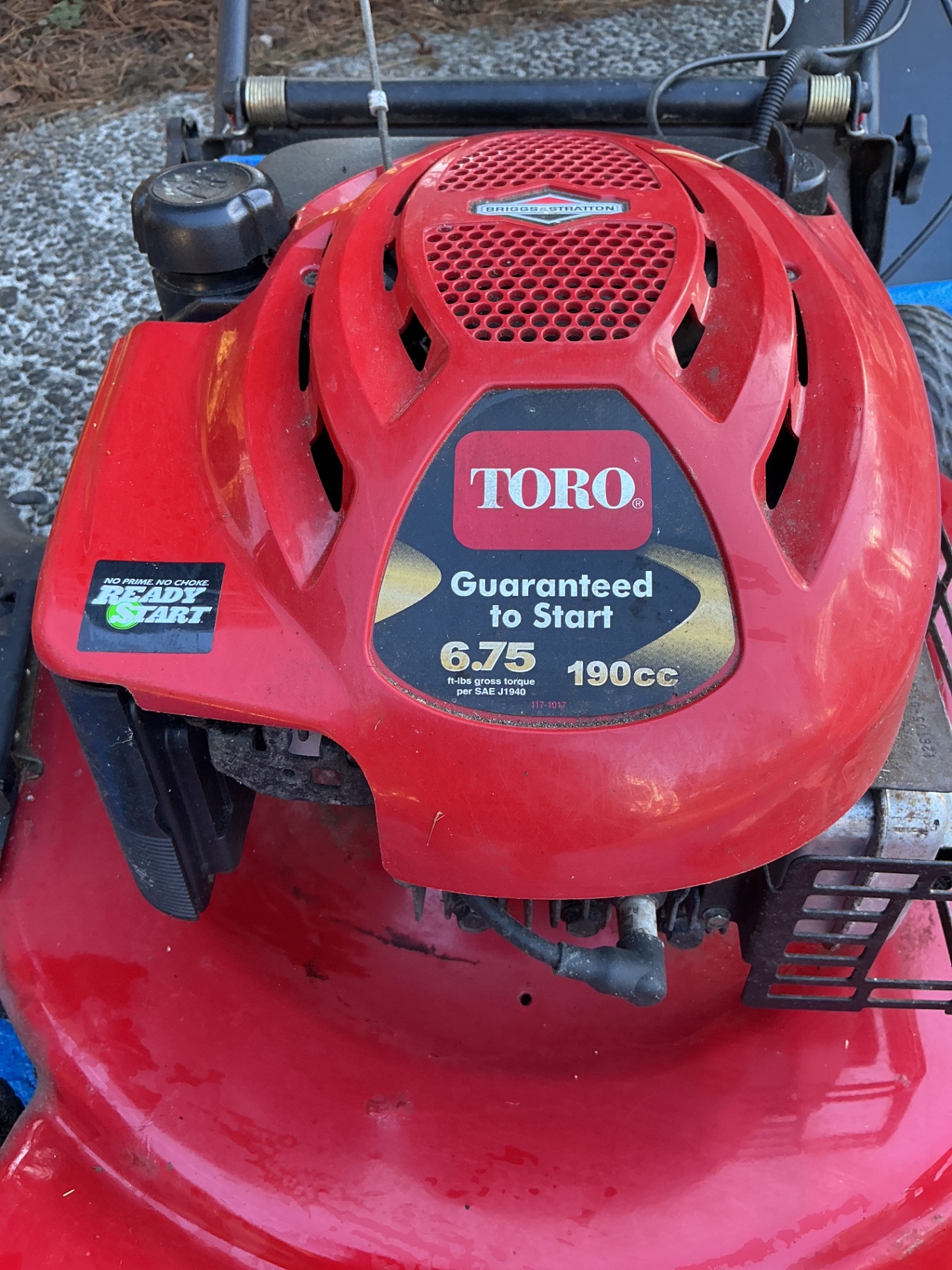 Toro Recycler 22-inch gas lawn mower with Briggs & Stratton engine - image 2 of 7