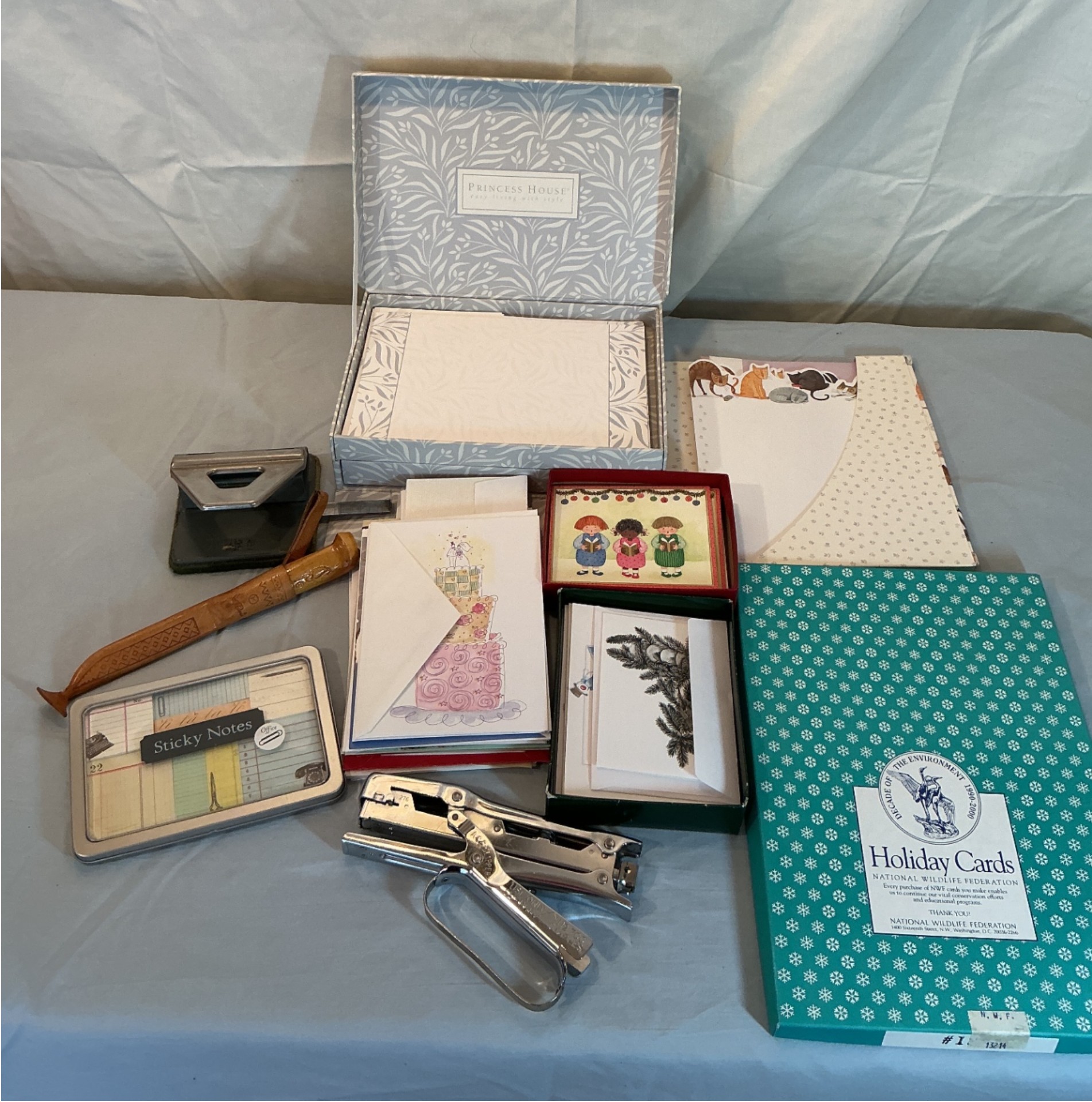  Art and Stationery Supplies - image 3 of 3