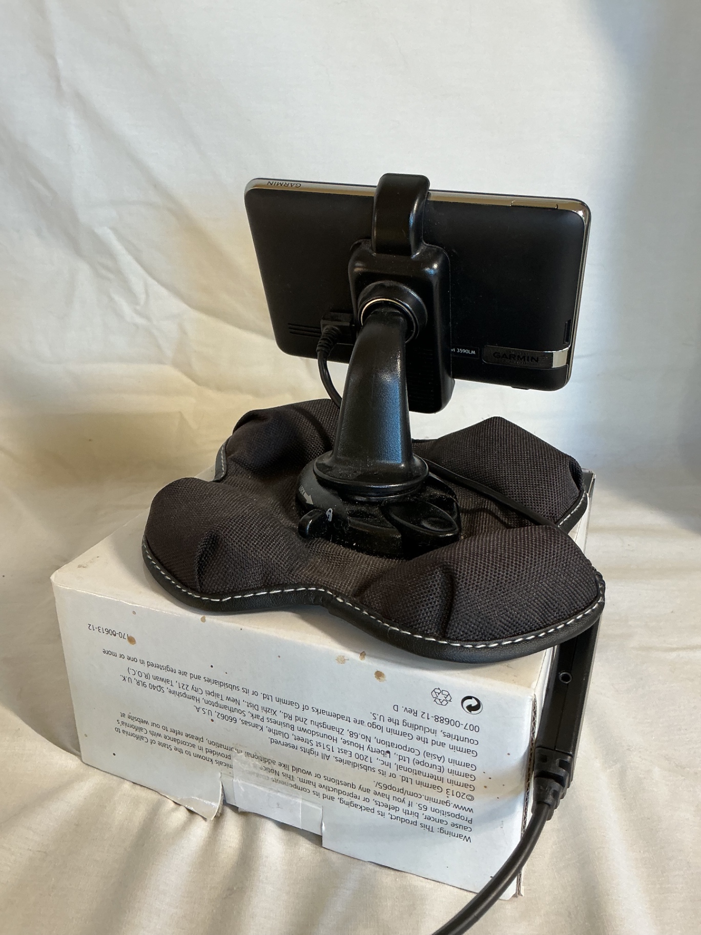 Garmin GPS device, Celestron Ultima 100 telescope, etc. - image 3 of 9