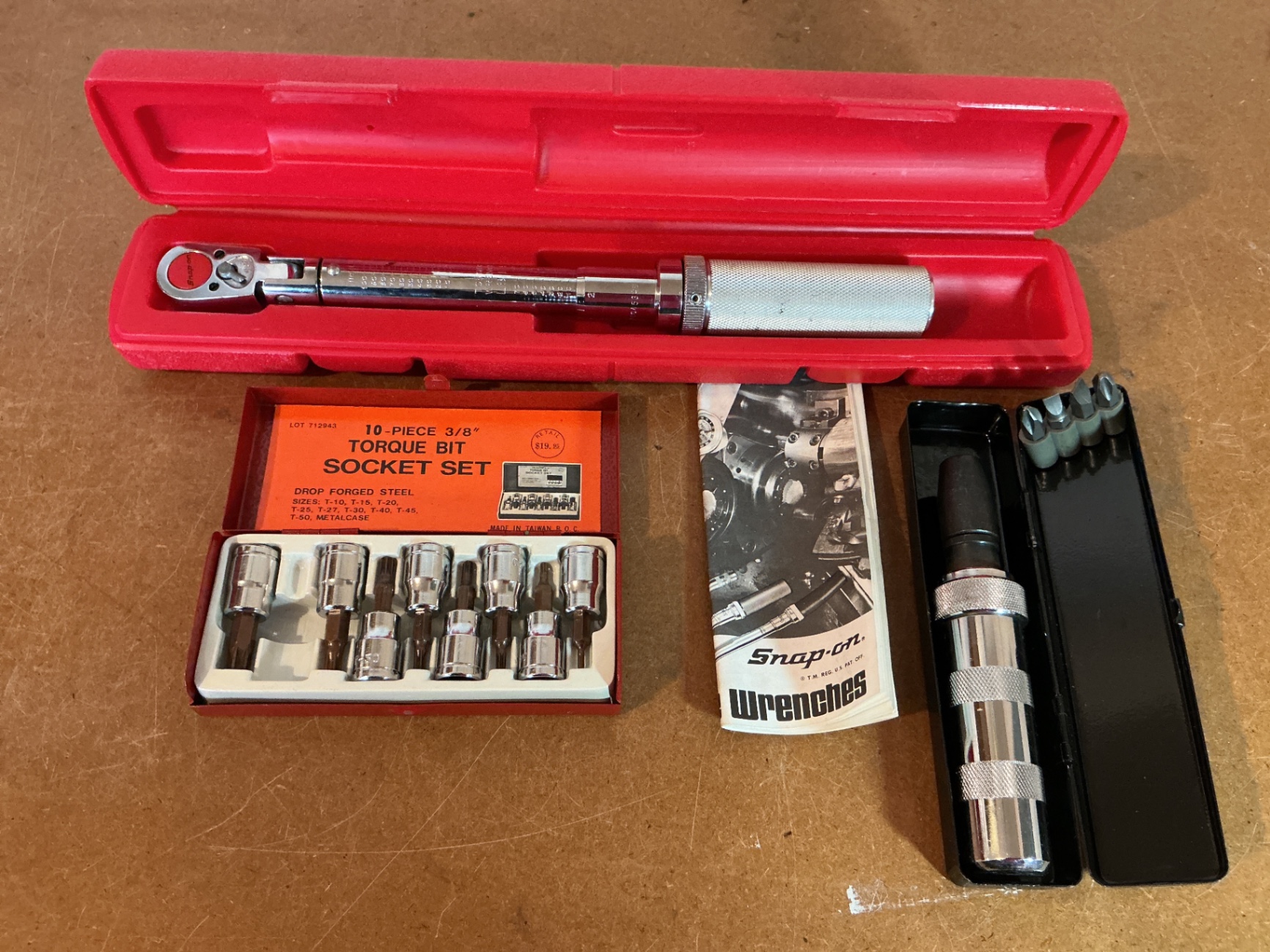 Snap-on Torque Wrench and 10-Piece Torque Bit Socket Set - image 1 of 5