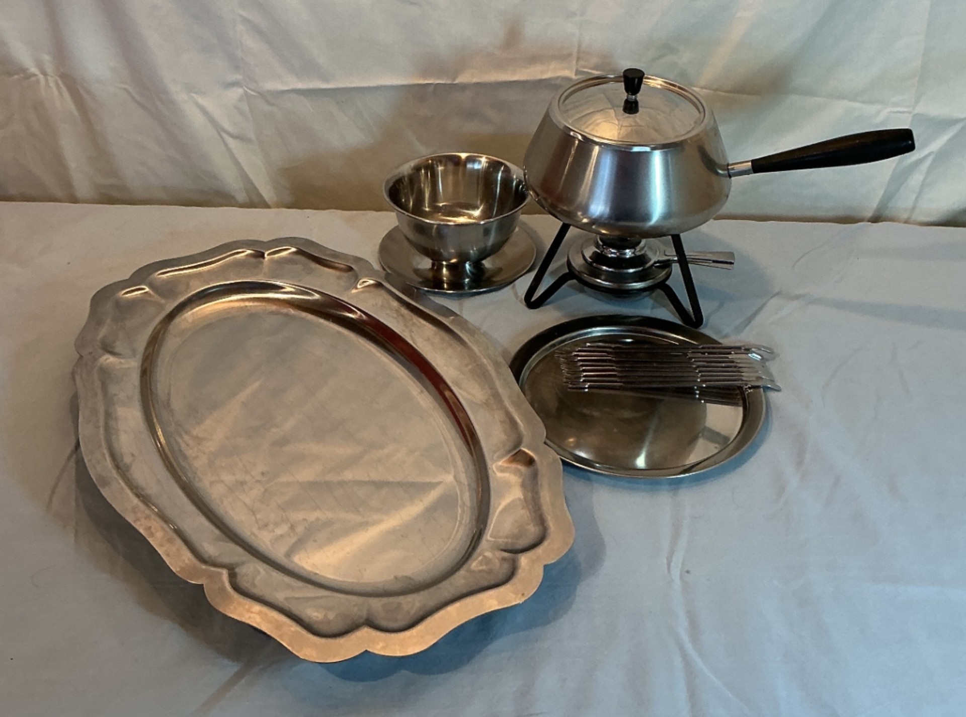 Fondue Time - image 1 of 3
