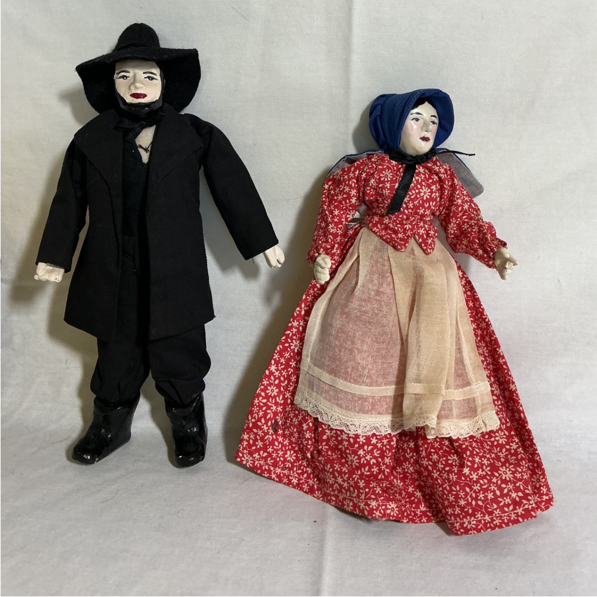 Set of vintage cloth dolls in folk costumes - image 1 of 4