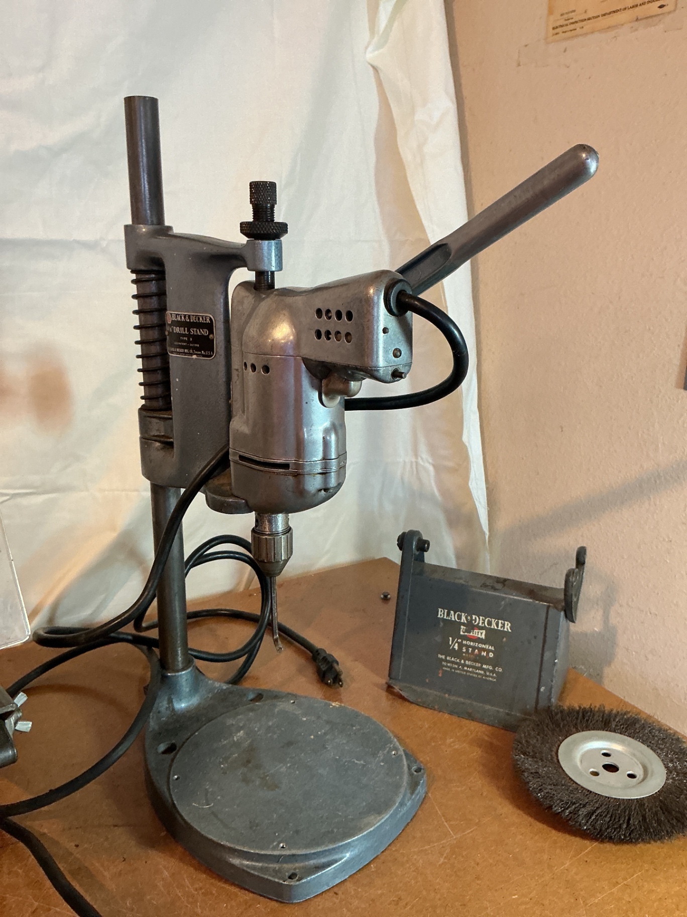Vintage Black & Decker drill stand and bench grinder - image 4 of 5