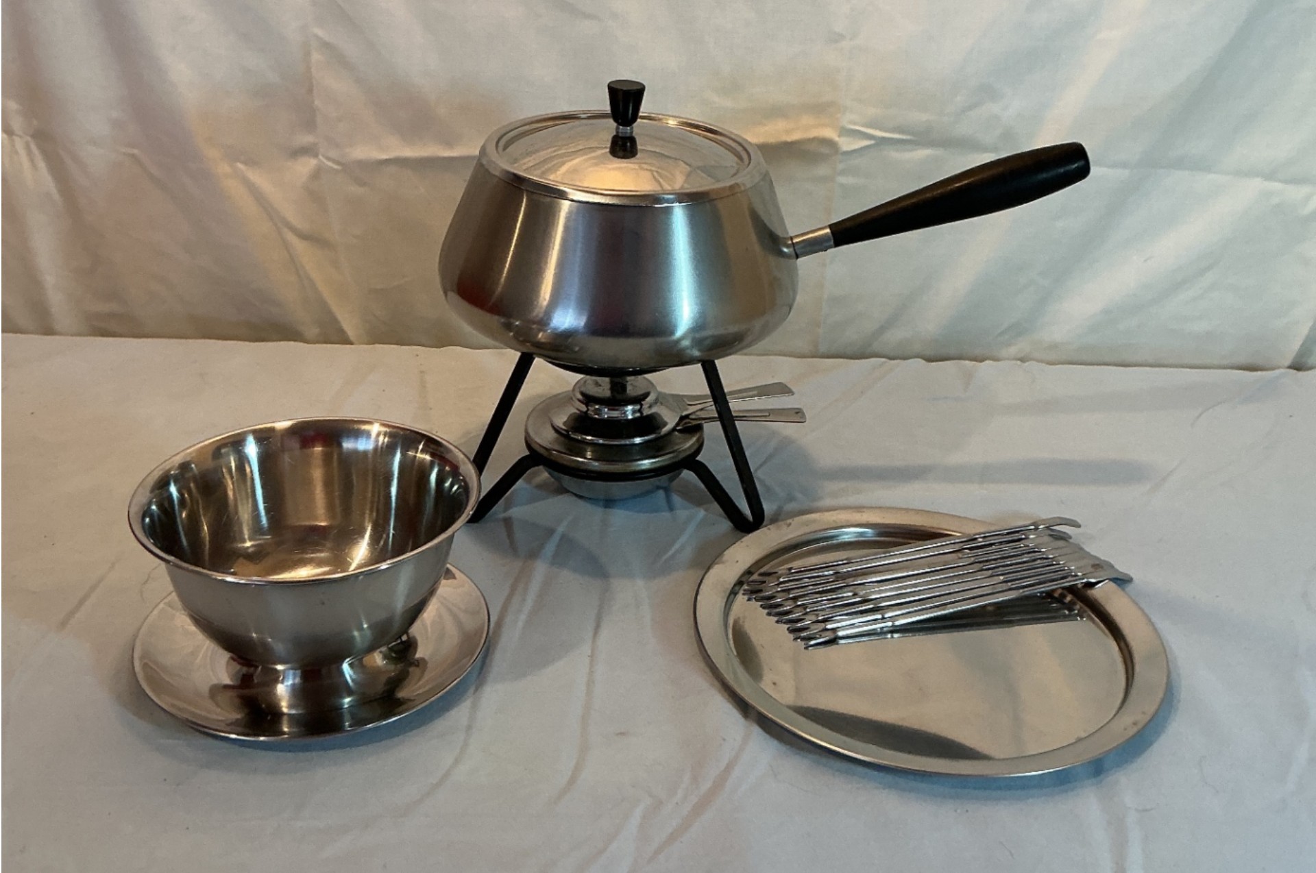 Fondue Time - image 3 of 3