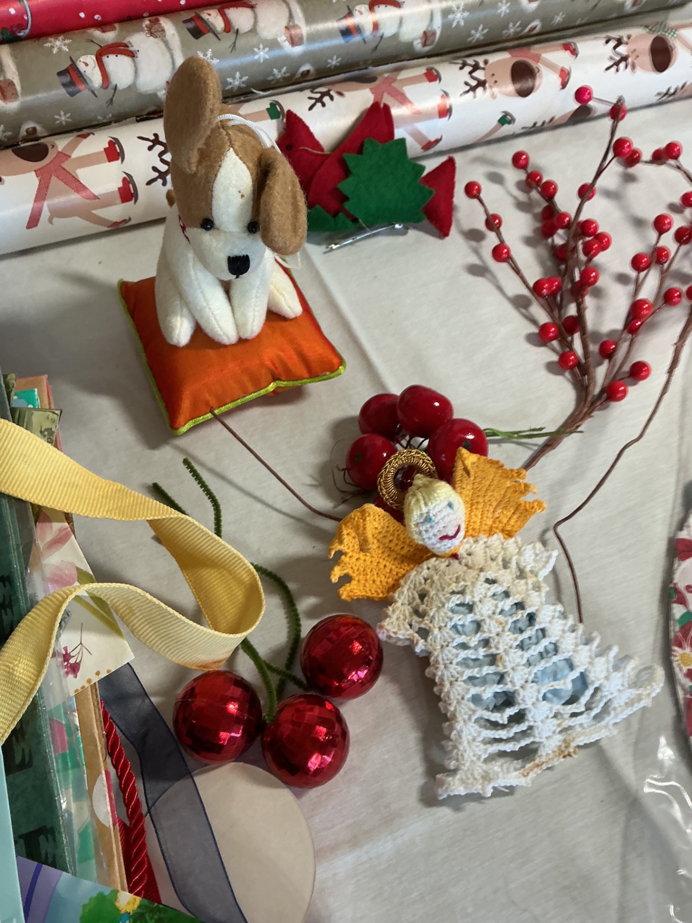 Christmas Decorations, Lights, Stockings and Gift Wrap - image 4 of 10