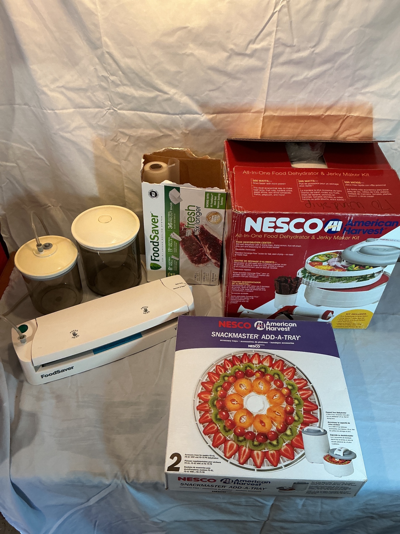 Nesco SnackMaster Dehydrator Kit and FoodSaver Vacuum Sealing System - image 1 of 4