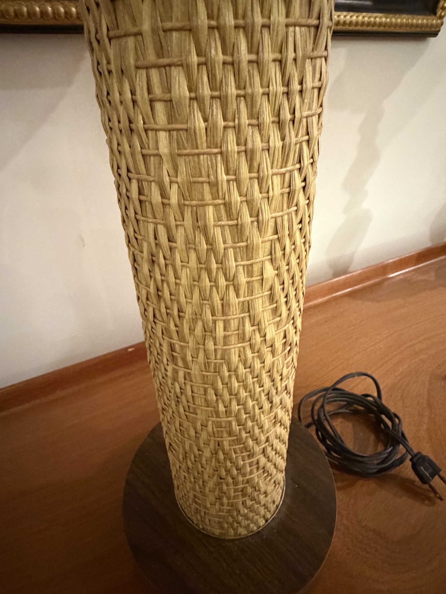 mid-century modern style table lamp featuring a textured, woven base - image 2 of 3