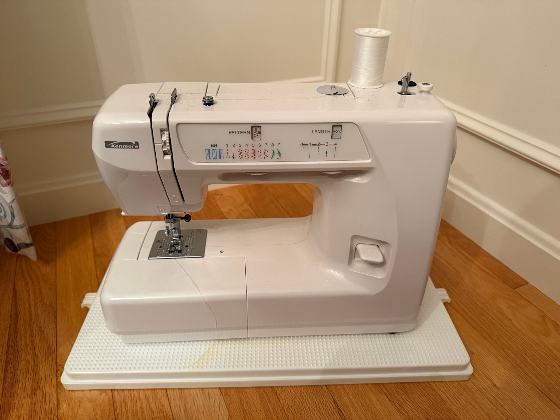 Kenmore 385 series sewing machine - image 2 of 5
