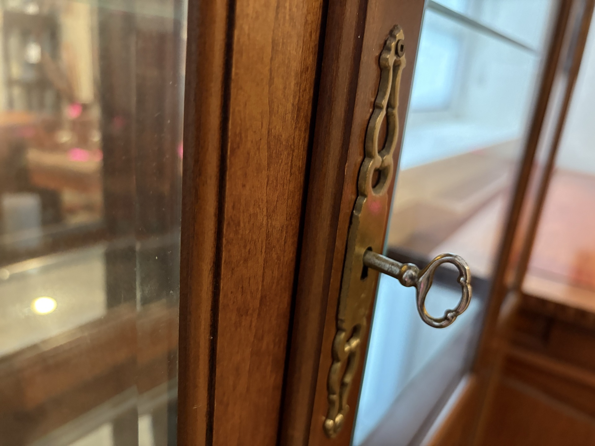 Arched-Top Glass-Front Display Cabinet - image 6 of 10