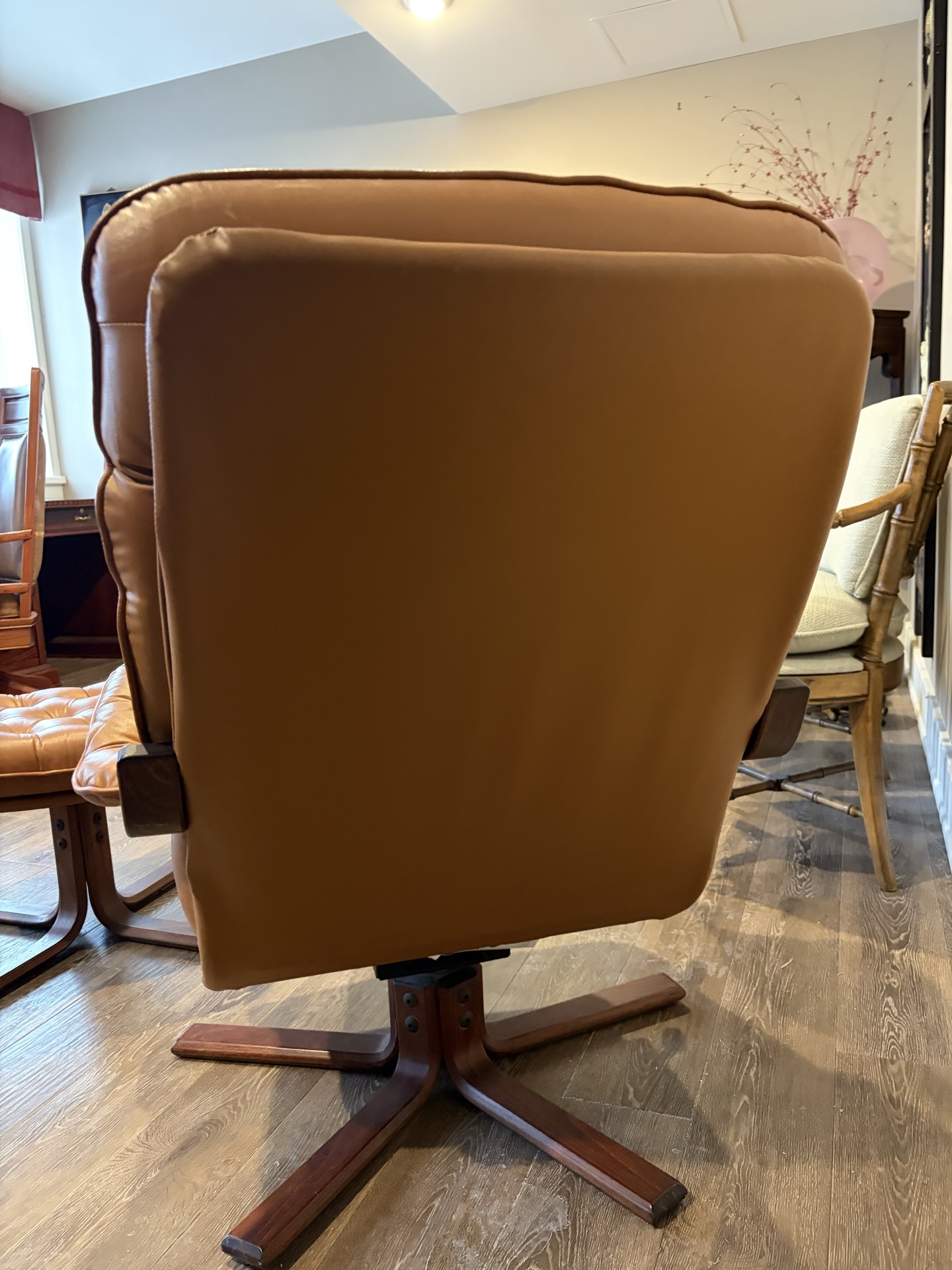 Leather recliner chair with matching ottoman - image 6 of 11