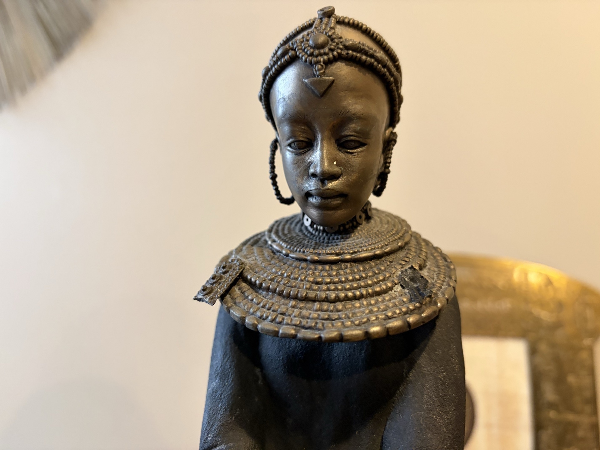 Mali bride beaded-collar robed statue - image 3 of 5