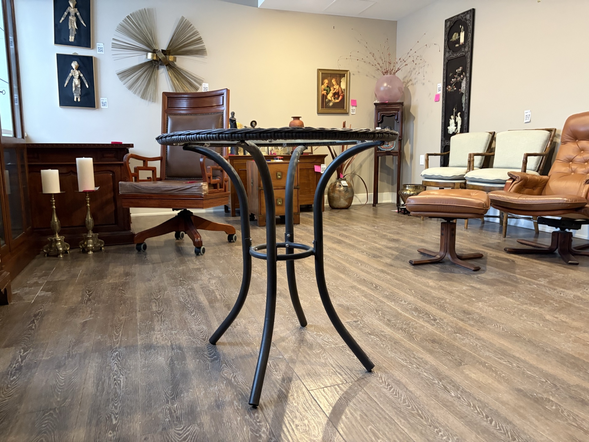 Round wicker-edge glass-top table with curved metal legs - image 2 of 4