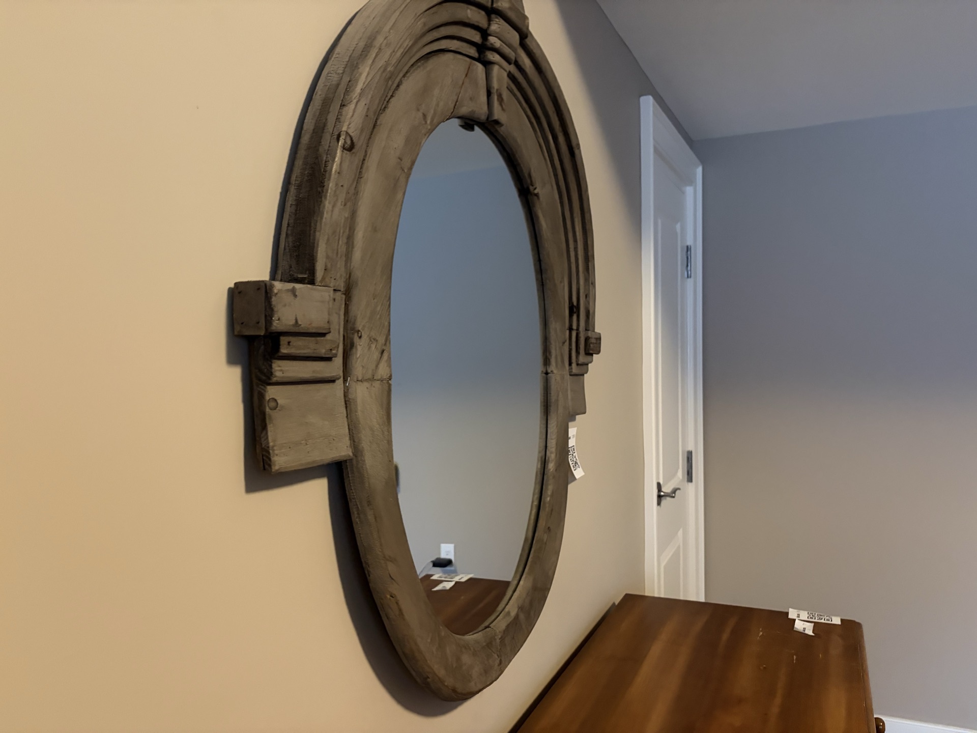 Round rustic wood wall mirror - image 5 of 6