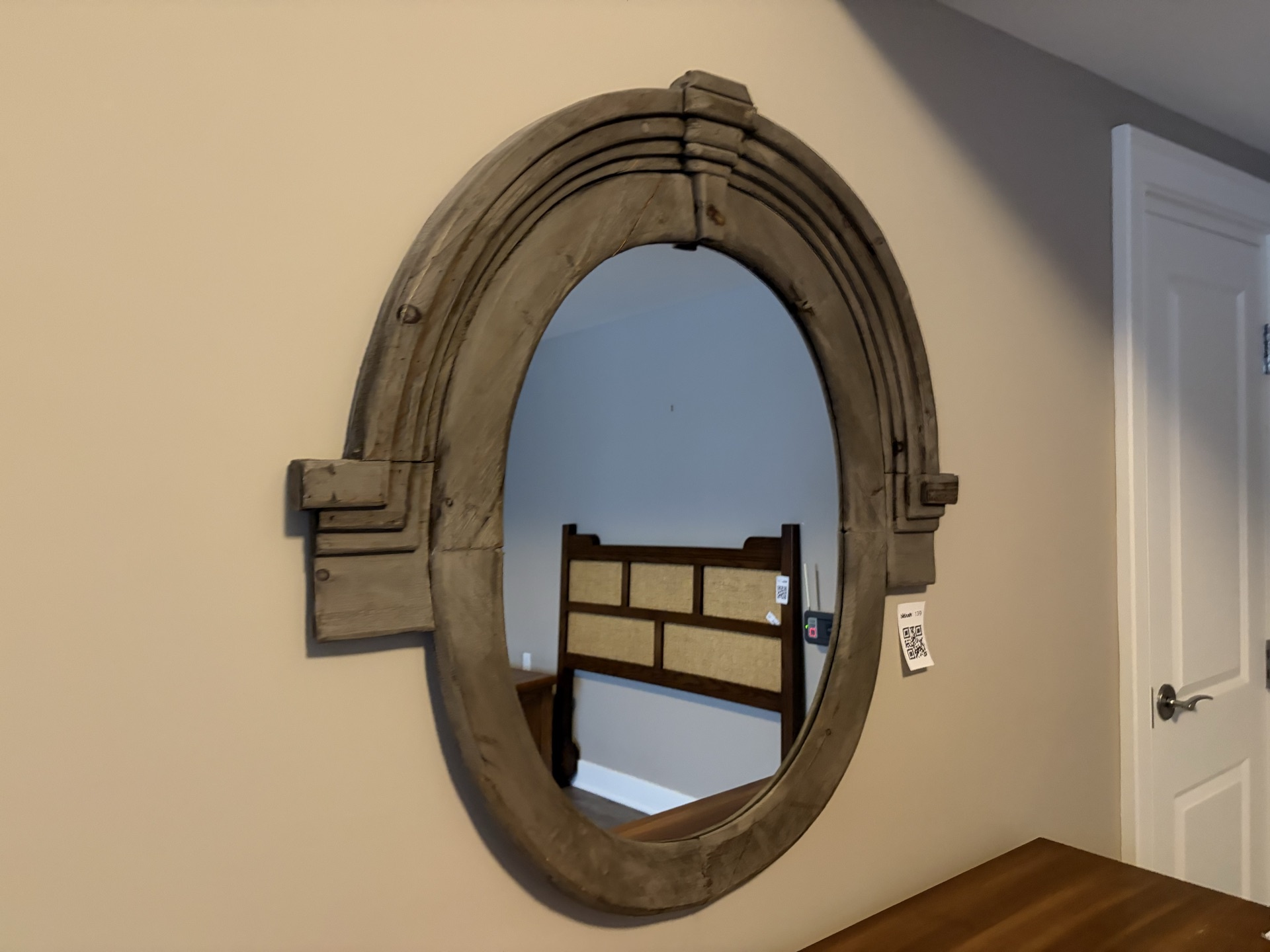 Round rustic wood wall mirror - image 6 of 6