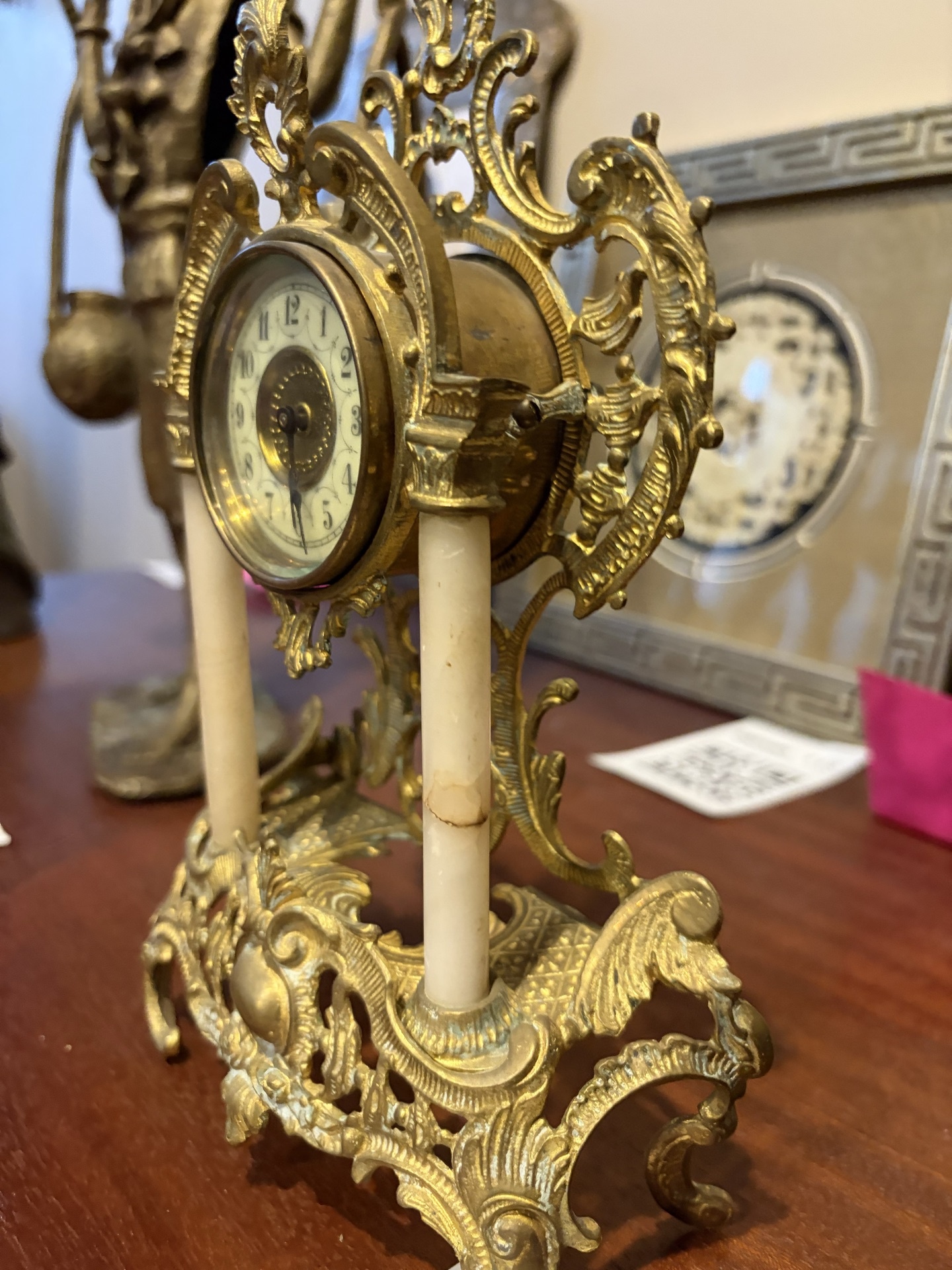 Ornate brass mantel clock with two columns - image 7 of 8