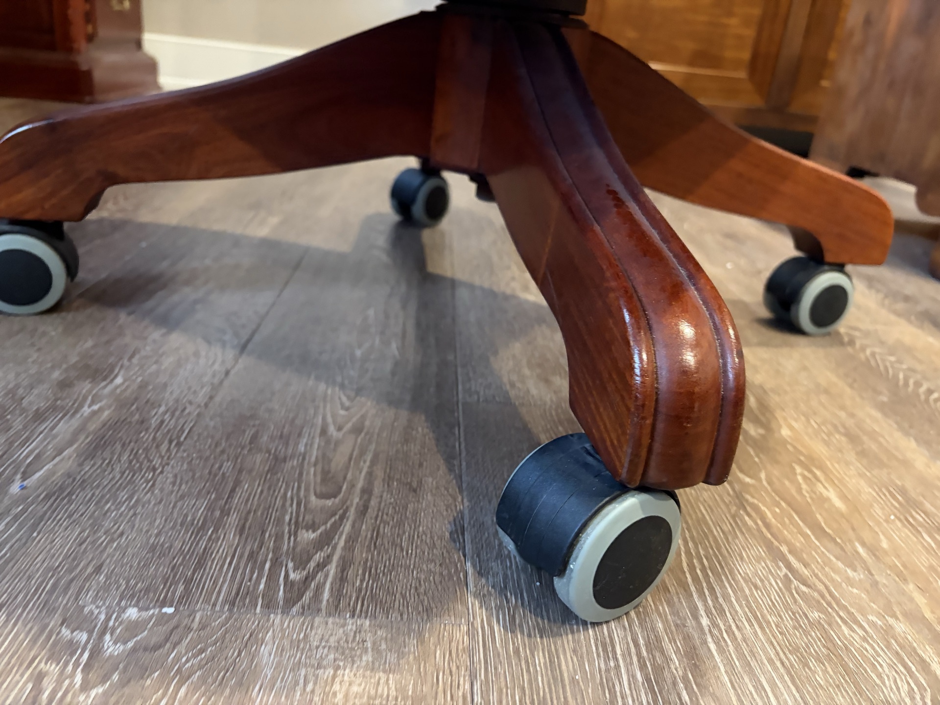 Wooden high-back leather executive chair - image 2 of 8