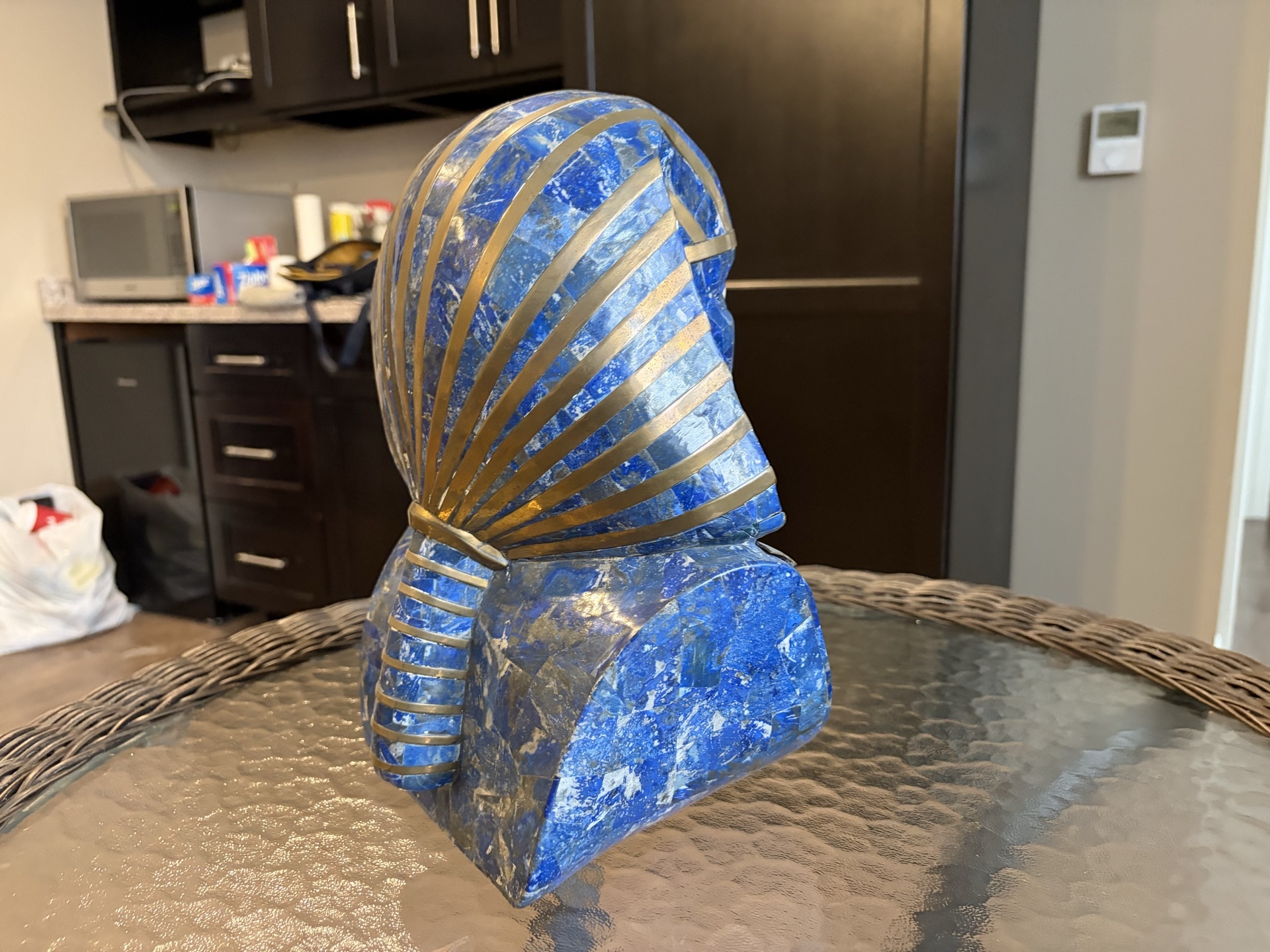 Lapis lazuli stone bust of Tutankhamun - image 5 of 6