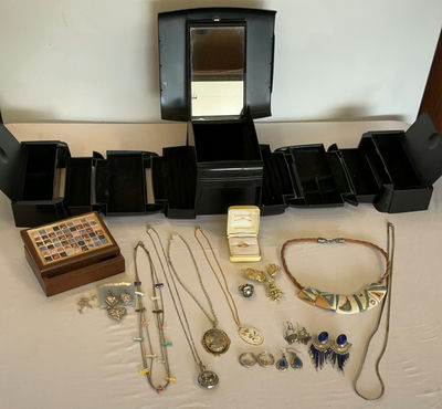 Gold, Sterling And Costume Jewerly With Boxes - Image 1 of 18