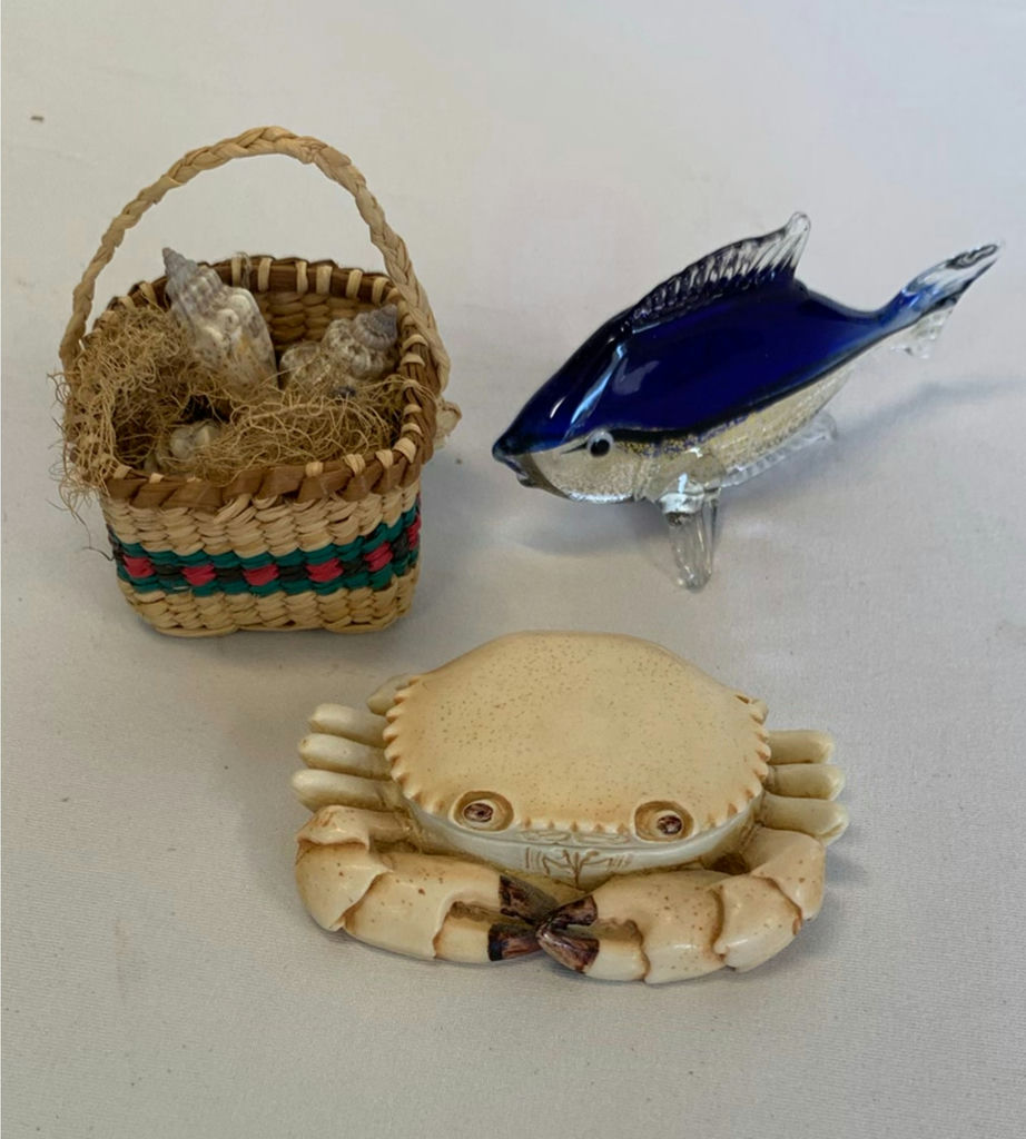 Fun Ceramic items with a beach theme. - image 19 of 21