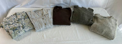 Columbia And Smartwool. - Image 1 of 6