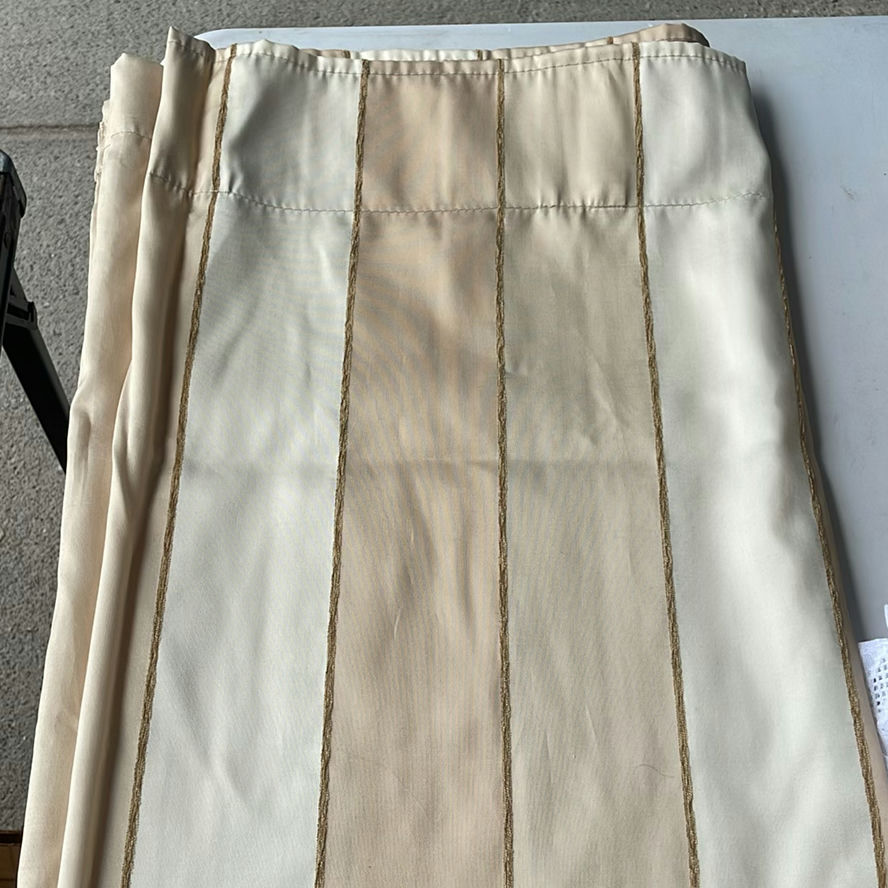 Curtains - image 3 of 7