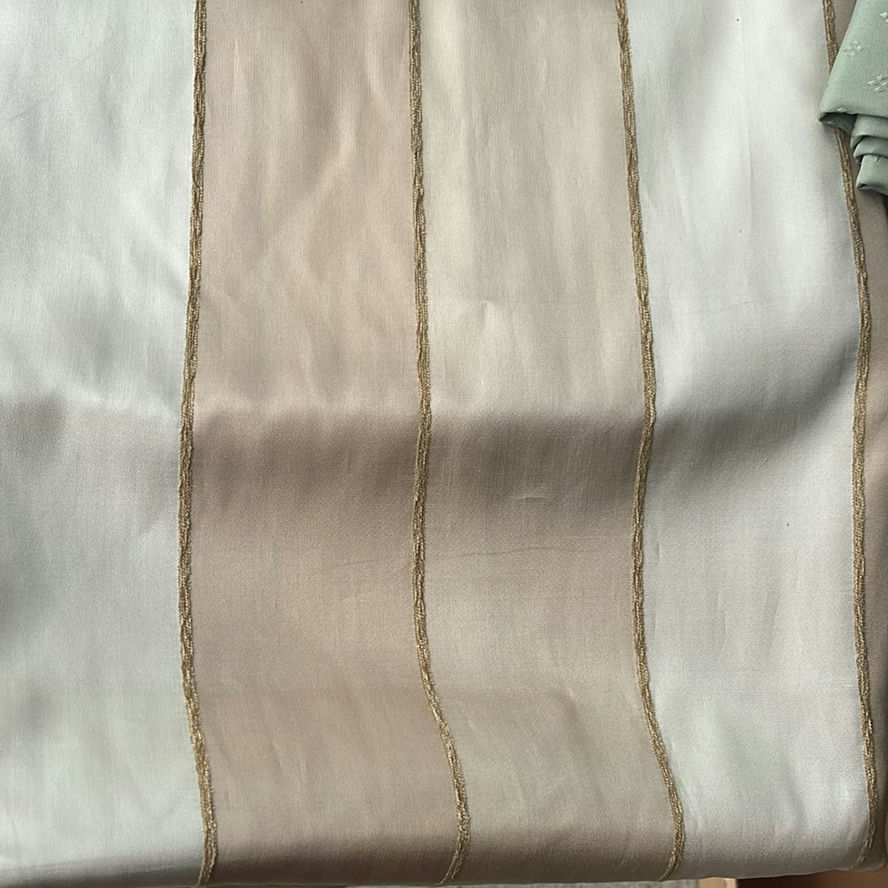 Curtains - image 4 of 7