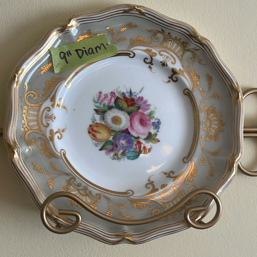 Gold Metal Plate Holder with 4 plates - image 3 of 17