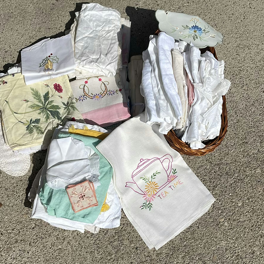 Vintage Linens  - image 2 of 6