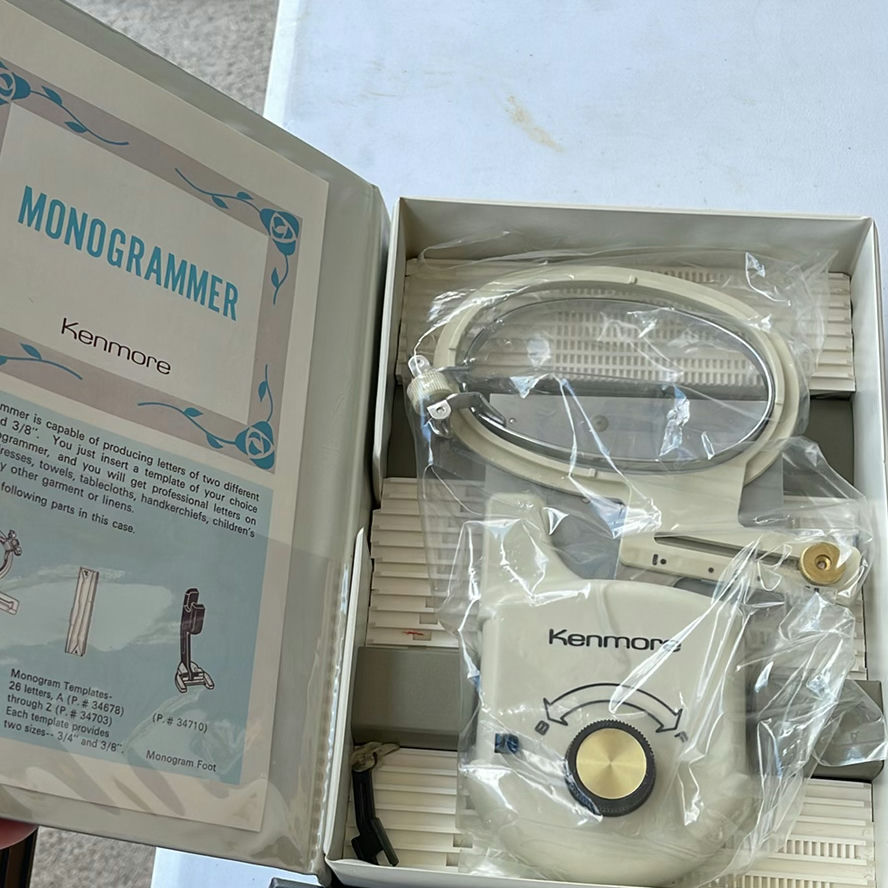 Kenmore Model 1914 Zig Zag Sewing Machine with Accessories - image 12 of 20