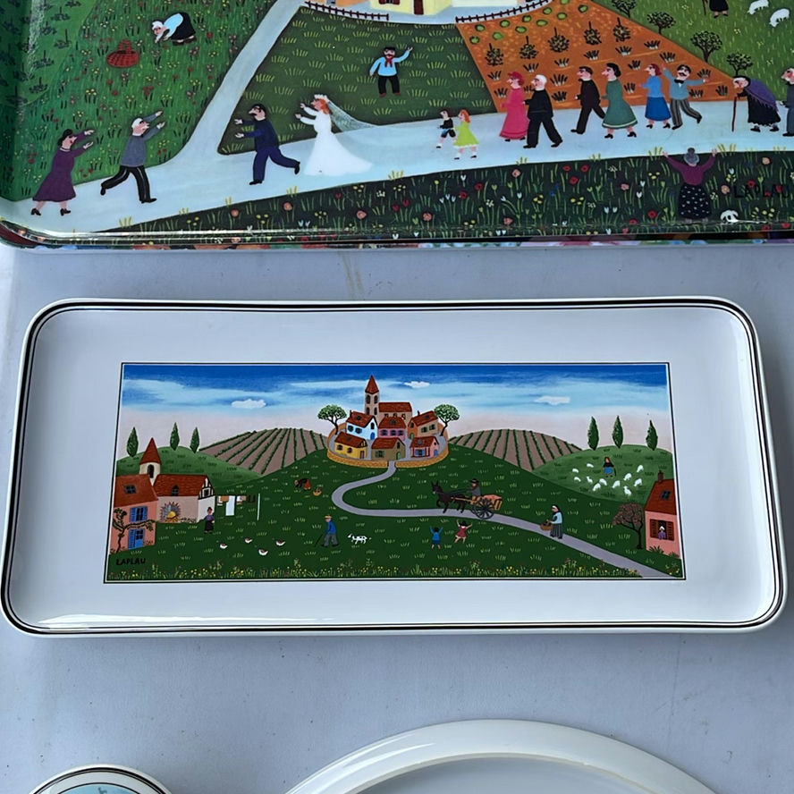 Villeroy & Boch Design Naif Porcelain Pieces and Melamine Trays - image 7 of 11
