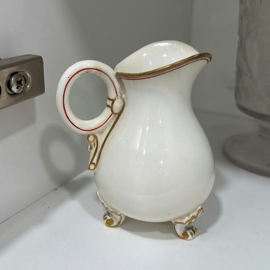 Small Pitchers - image 4 of 17