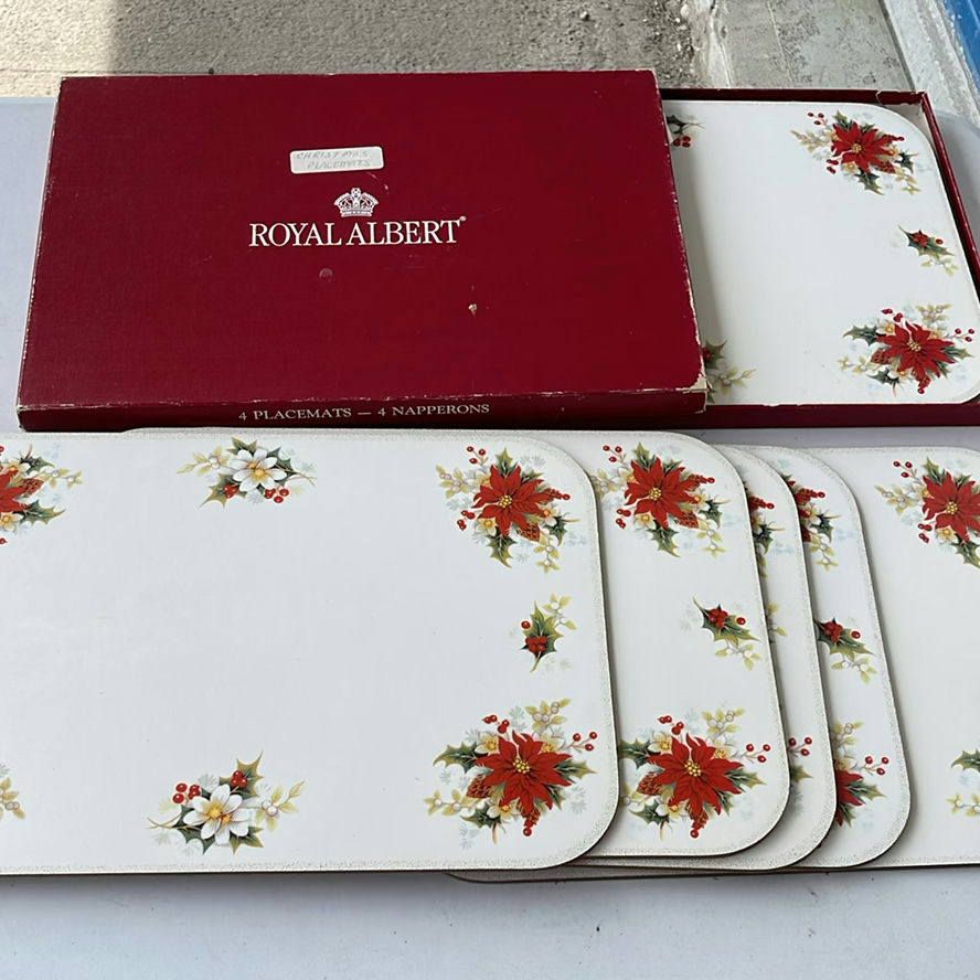 Royal Albert Placemats, Santa Cutting Board and vintage decoration - image 7 of 8