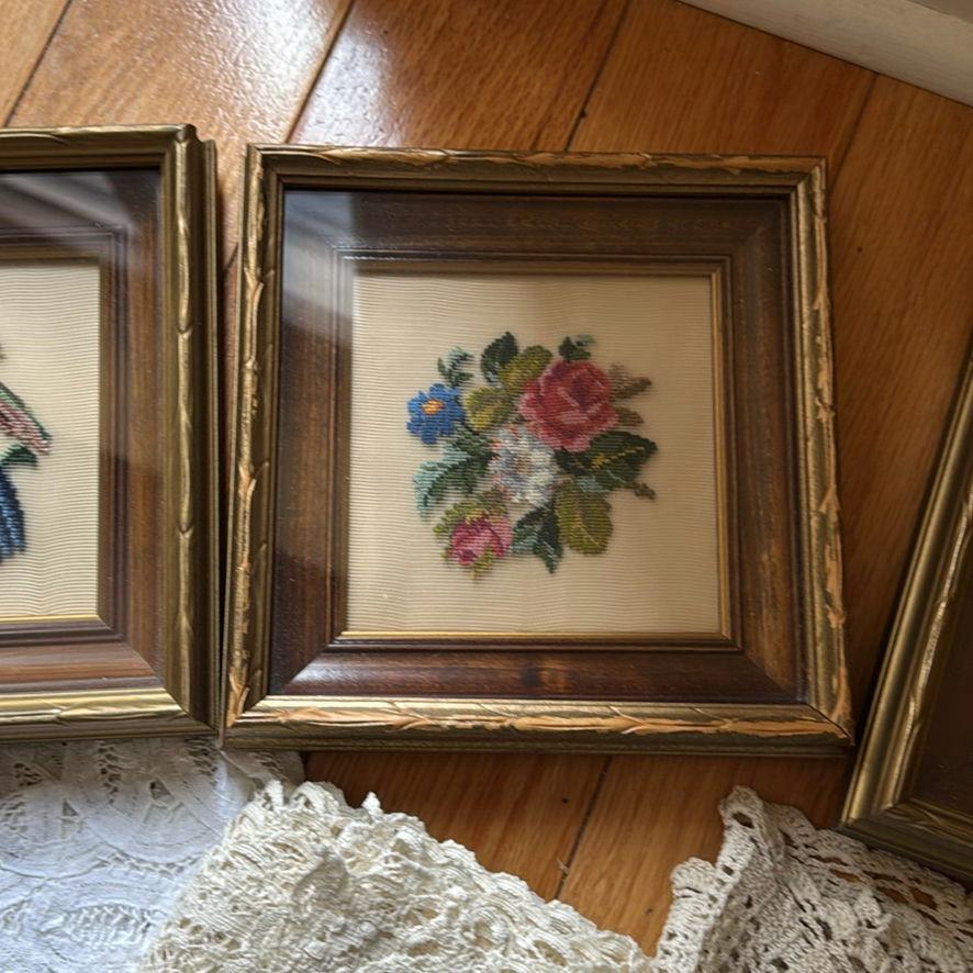 Vintage Crochet Tableware And Small Art (3) - image 9 of 10