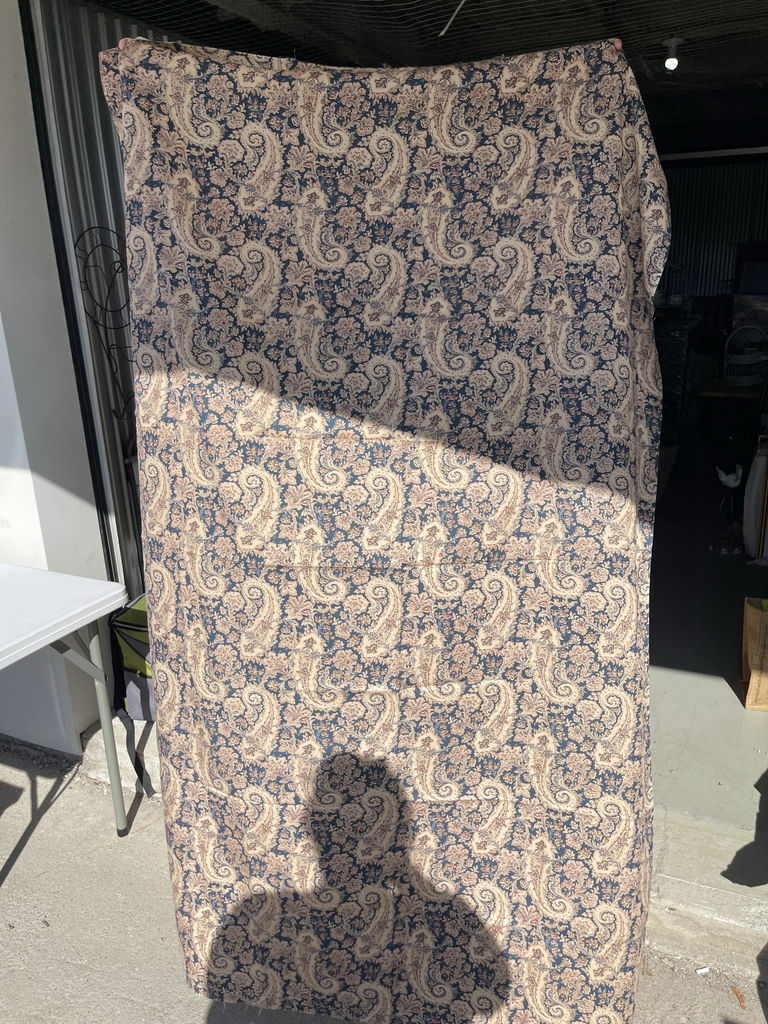 Various Vintage Cloths - image 3 of 28