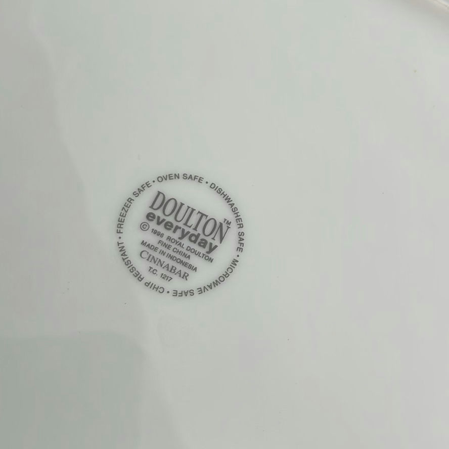 Royal Doulton Serving/Baking Dishes, Polar Bear and more - image 9 of 23