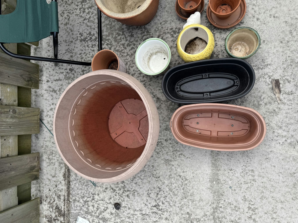 Various Planting Items - image 2 of 7