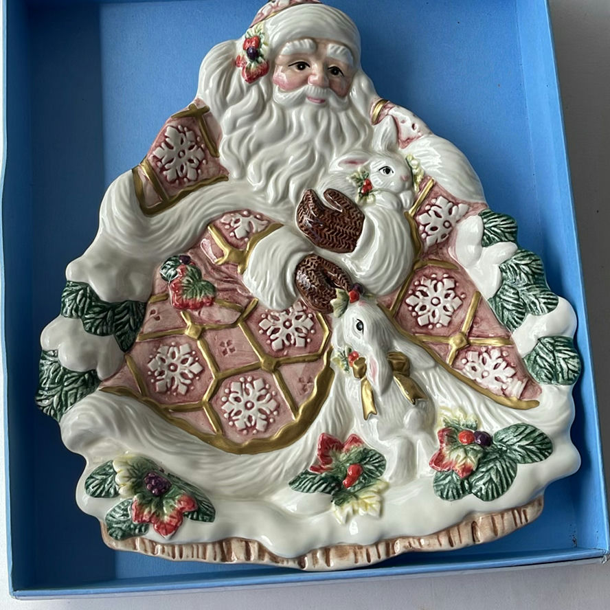 Various Christmas Plates - image 5 of 19