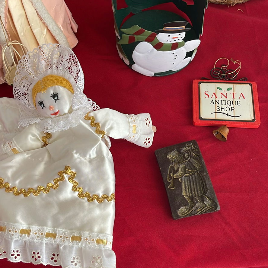 Santa Claus Decor - image 7 of 16