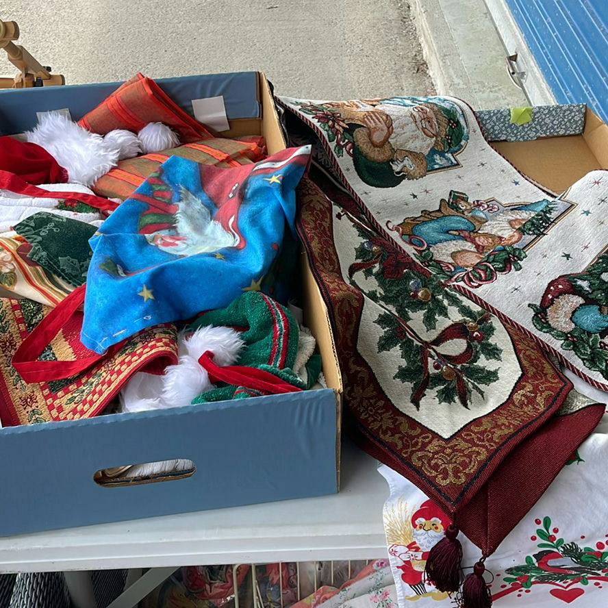 Christmas Linens - image 1 of 20